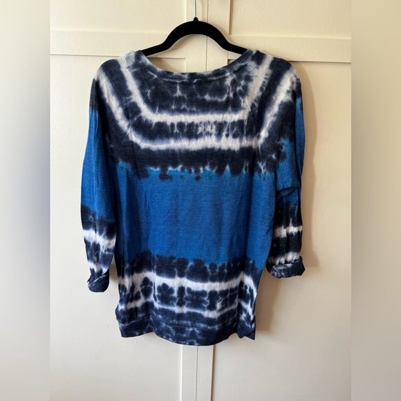 C&C California Women’s Blue‎ Tie Dye Lightweight Knit Top Size Small - Picture 5 of 9